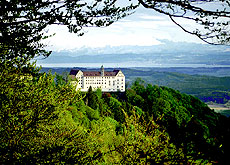 Luftansicht von Schloss Heiligenberg - Foto und Copyright: B.FUCHS Werbung
